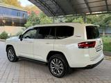 Toyota Land Cruiser 2021 года за 44 000 000 тг. в Алматы – фото 4