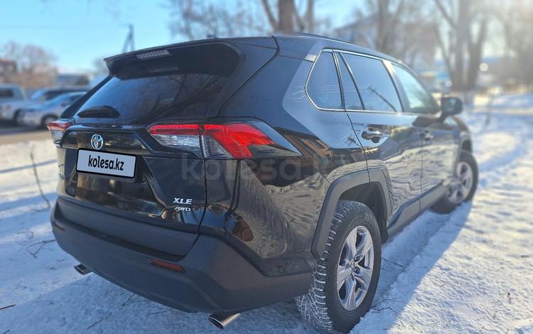 Toyota RAV4 — миниатюра 5