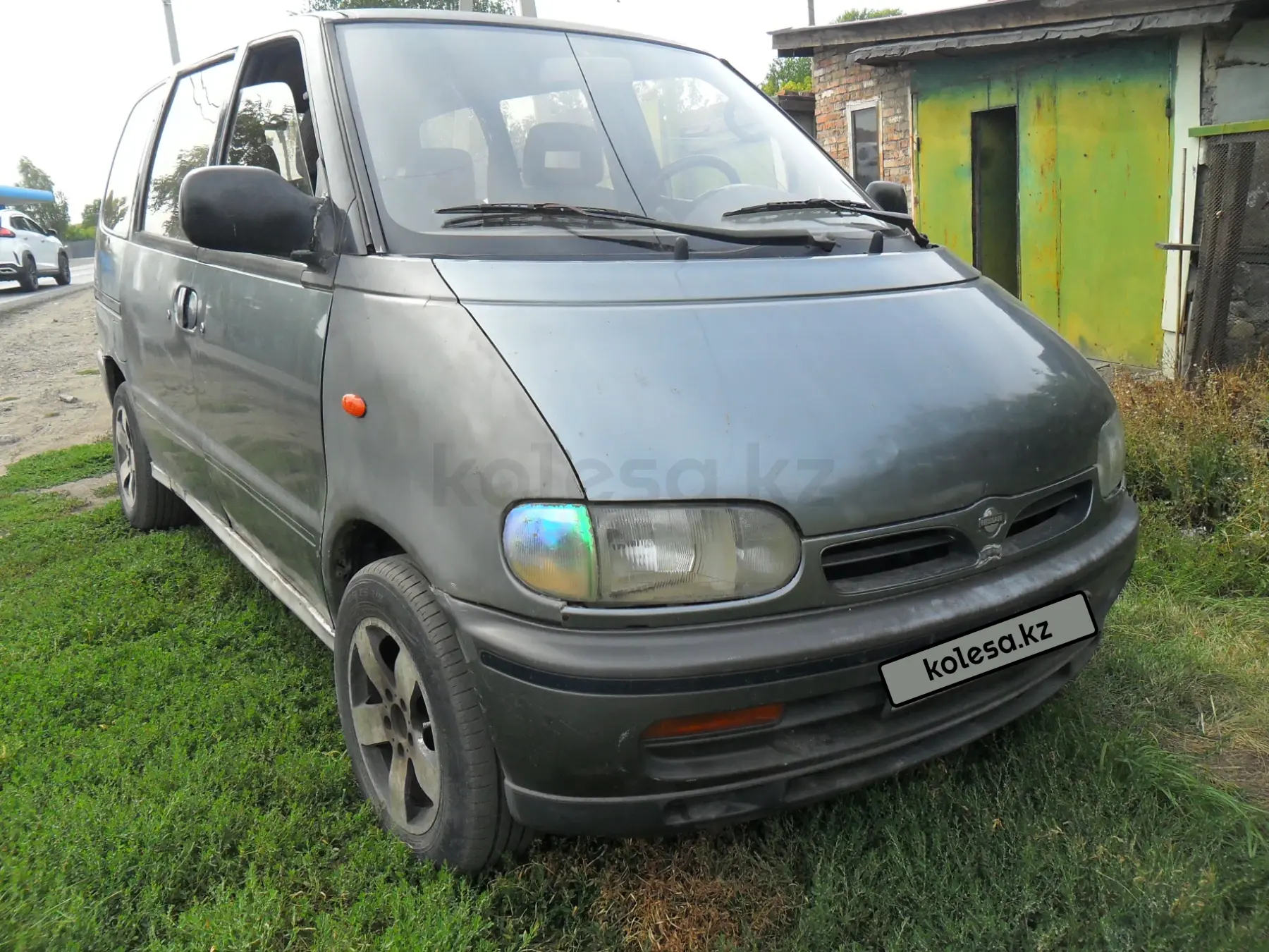 Nissan Serena, 1994