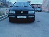 Volkswagen Vento 1993 года за 700 000 тг. в Тараз – фото 2