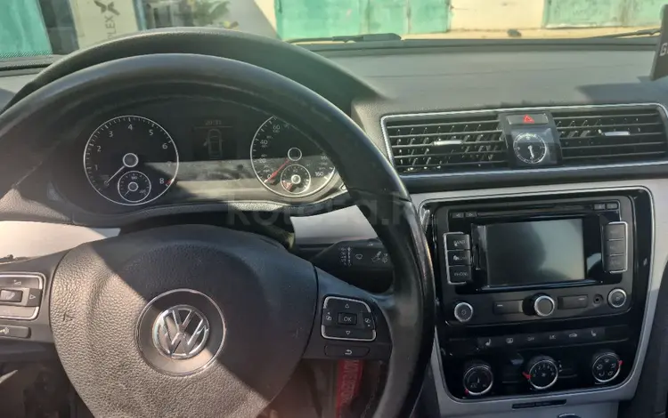 Volkswagen Passat 2013 годаүшін3 500 000 тг. в Актау