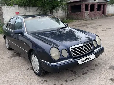Mercedes-Benz E 280 1997 года за 1 600 000 тг. в Алматы – фото 11
