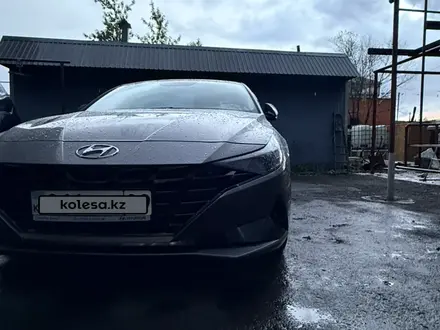 Hyundai Elantra 2022 года за 9 500 000 тг. в Караганда – фото 4
