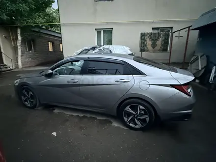 Hyundai Elantra 2022 года за 9 500 000 тг. в Караганда – фото 5