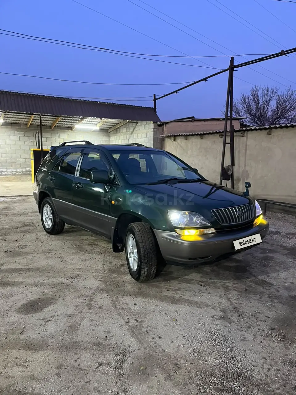 Toyota Harrier, 1998