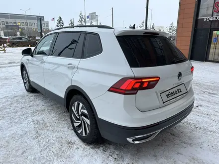 Volkswagen Tiguan 2022 года за 10 990 000 тг. в Астана – фото 5