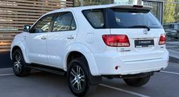 Toyota Fortuner 2007 года за 8 900 000 тг. в Астана – фото 2
