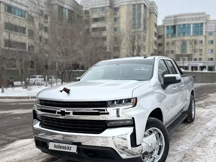 Chevrolet Silverado 2019 года за 29 000 000 тг. в Астана