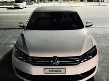 Volkswagen Passat, 2013