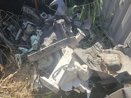 Лонжерон за 571 тг. в Алматы