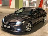 Toyota Camry 2019 года за 13 500 000 тг. в Алматы