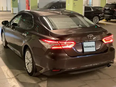 Toyota Camry 2019 года за 13 000 000 тг. в Алматы – фото 5