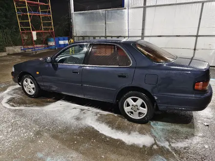 Toyota Camry 1991 года за 1 900 000 тг. в Алматы – фото 4