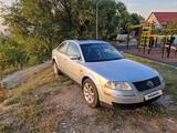 Volkswagen Passat 2001 годаfor2 400 000 тг. в Алматы – фото 2