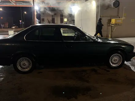 BMW 525 1991 года за 1 800 000 тг. в Атырау – фото 4