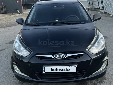 Hyundai Solaris 2011 года за 4 200 000 тг. в Алматы – фото 2