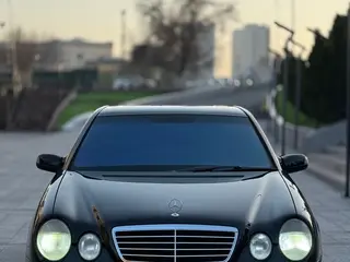 Mercedes-Benz E 55 AMG