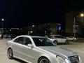 Mercedes-Benz E 320 2003 годаүшін4 500 000 тг. в Актау – фото 2