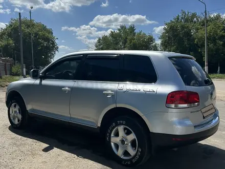 Volkswagen Touareg 2005 года за 4 000 000 тг. в Костанай – фото 2