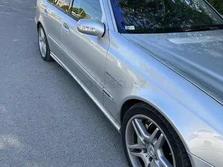 Mercedes-Benz E 55 AMG 2003 года за 11 000 000 тг. в Шымкент – фото 3