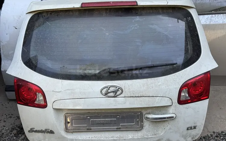 Крышка багажника санта фе 2005-10 за 10 000 тг. в Астана