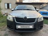 Skoda Fabia 2009 года за 1 600 000 тг. в Алматы – фото 2