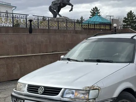 Volkswagen Passat 1995 года за 1 200 000 тг. в Петропавловск – фото 12