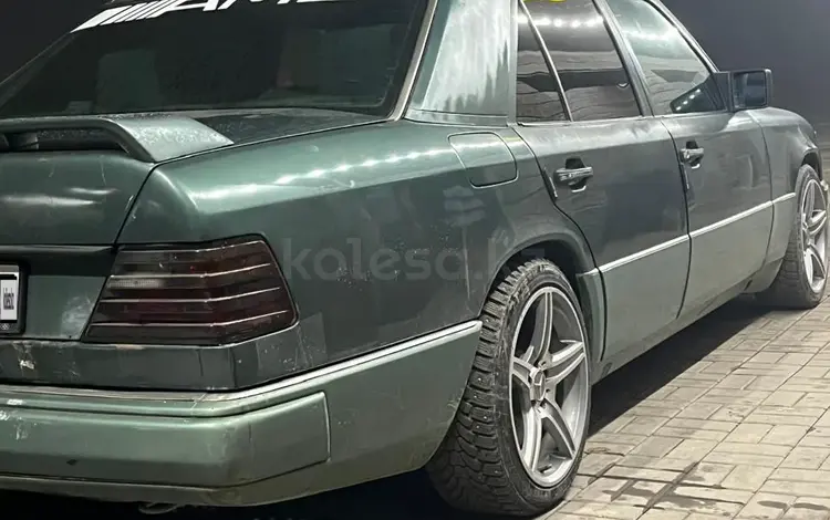 Mercedes-Benz E 230 1991 года за 1 550 000 тг. в Алматы
