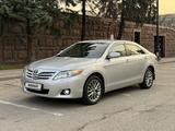 Toyota Camry 2010 года за 9 700 000 тг. в Алматы