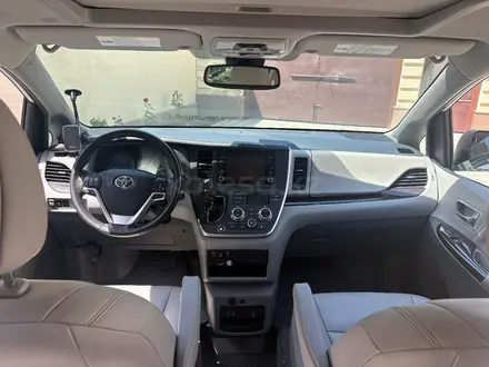 Toyota Sienna 2020 года за 22 500 000 тг. в Алматы – фото 13