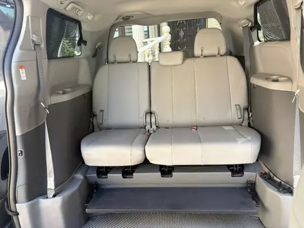 Toyota Sienna 2020 года за 22 500 000 тг. в Алматы – фото 17