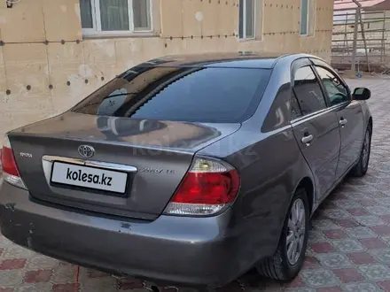 Toyota Camry 2005 года за 5 000 000 тг. в Жанаозен – фото 2