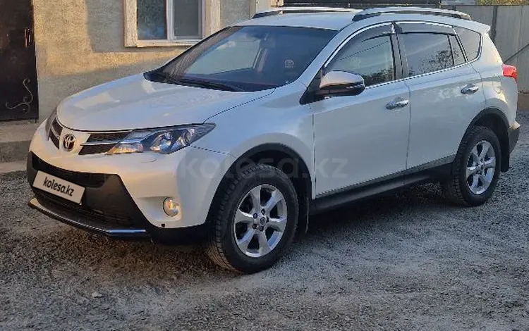 Toyota RAV4 2014 годаүшін6 500 000 тг. в Уральск