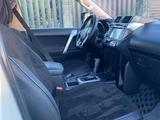 Toyota Land Cruiser Prado 2013 годаүшін14 700 000 тг. в Атырау – фото 4