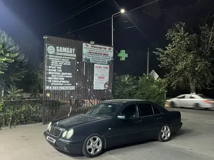 Mercedes-Benz E 320 1998 года за 3 600 000 тг. в Алматы