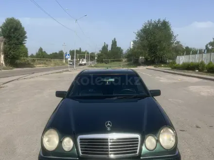 Mercedes-Benz E 320 1998 года за 3 600 000 тг. в Алматы – фото 16