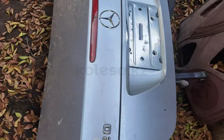 W211 запчасти Мерседес в Алматы