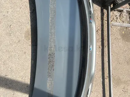 Крышка багажника BMW F10 M5 11-16 за 150 000 тг. в Алматы – фото 2