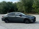 Hyundai Elantra 2023 года за 8 200 000 тг. в Семей – фото 2