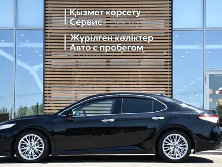 Toyota Camry Luxe 2019 года за 13 500 000 тг. в Кызылорда – фото 3