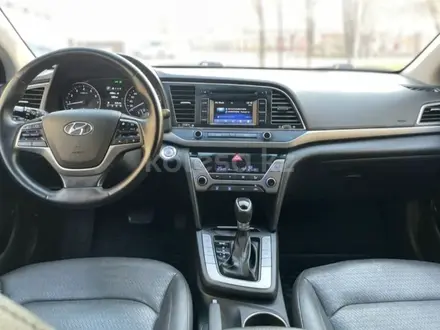 Hyundai Elantra 2018 года за 9 100 000 тг. в Сатпаев – фото 10