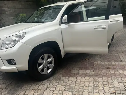 Toyota Land Cruiser Prado 2012 года за 16 000 000 тг. в Алматы – фото 2