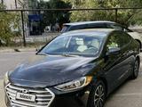 Hyundai Elantra 2017 года за 4 450 000 тг. в Уральск – фото 3
