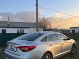 Hyundai Sonata 2015 годаfor6 700 000 тг. в Астана – фото 2