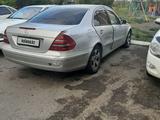 Mercedes-Benz E 240 2002 года за 4 000 000 тг. в Караганда – фото 5