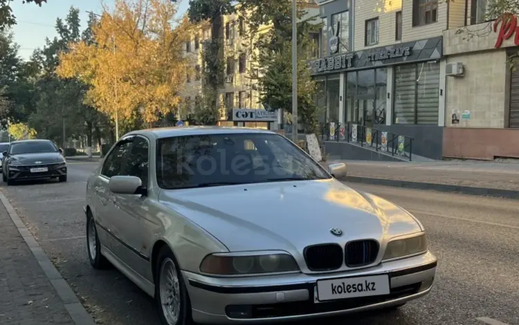 BMW 528 1999 года за 3 300 000 тг. в Шымкент