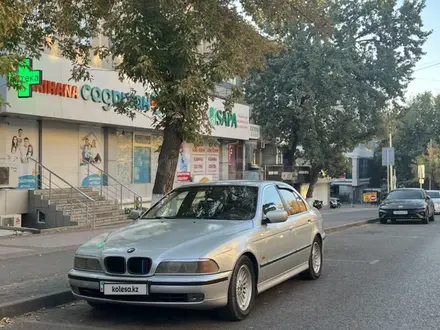 BMW 528 1999 года за 3 300 000 тг. в Шымкент – фото 3