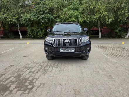 Toyota Land Cruiser Prado 2022 года за 24 500 000 тг. в Актобе – фото 2