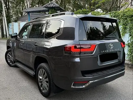 Toyota Land Cruiser 2022 года за 48 500 000 тг. в Алматы – фото 6