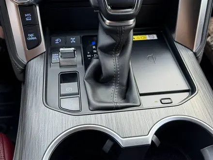 Toyota Land Cruiser 2022 года за 48 500 000 тг. в Алматы – фото 16